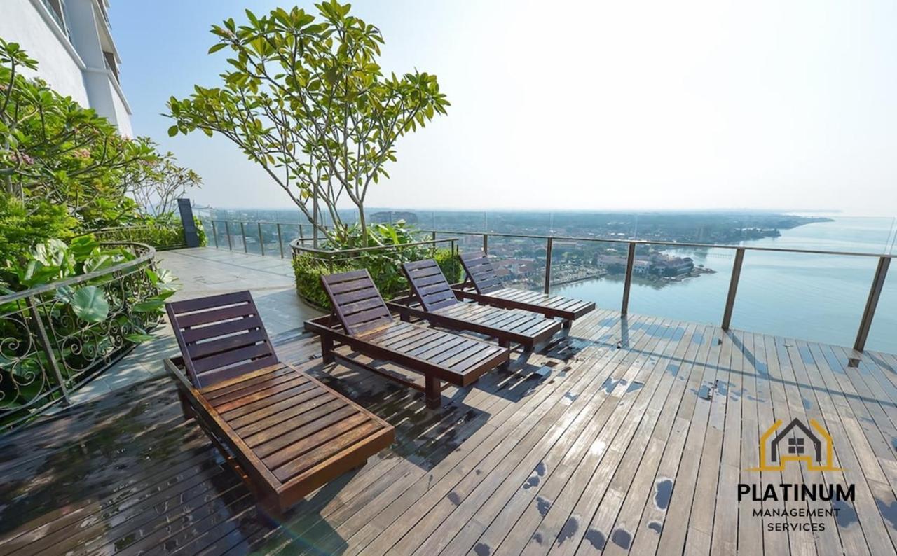 Silverscape Family Suite Melaka City Centre Exterior foto